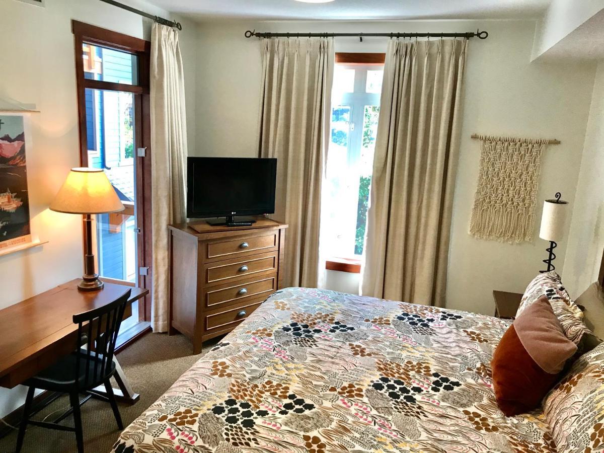 Luxurious & Spacious Mountain Retreat Canmore Ngoại thất bức ảnh