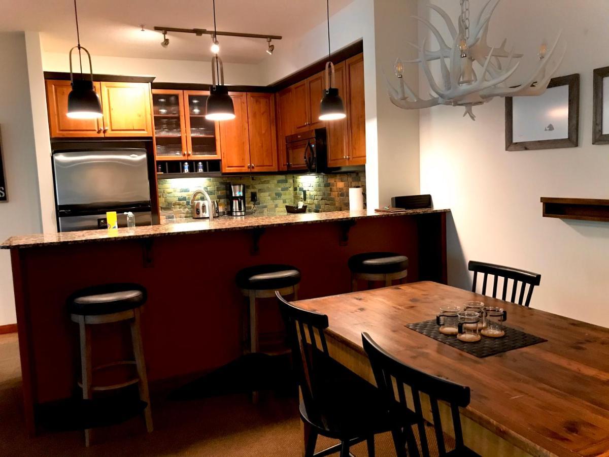 Luxurious & Spacious Mountain Retreat Canmore Ngoại thất bức ảnh